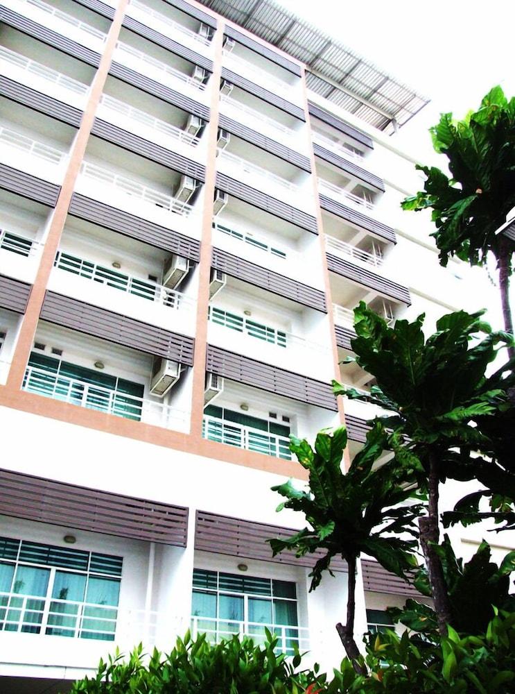 Ampo Residence Phra Nakhon Si Ayutthaya Exterior photo